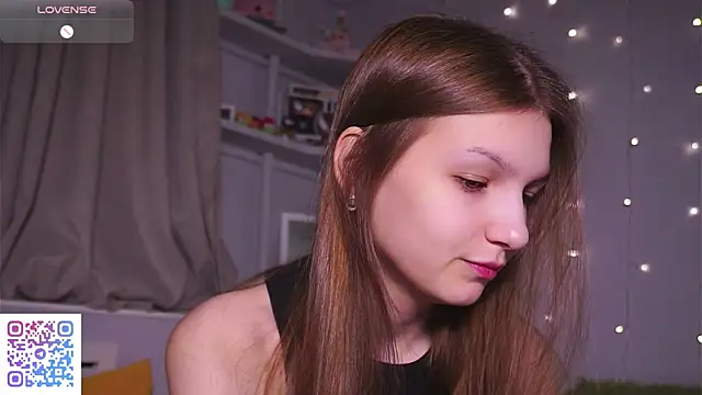 OpsieBoobsie online show from 10, 4, 2026