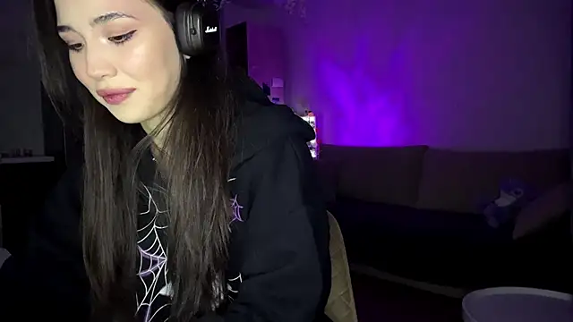 Elizabetswan online show from 11, 4, 2026