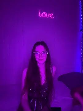 BabyBossVIP online show from 3, 4, 2026