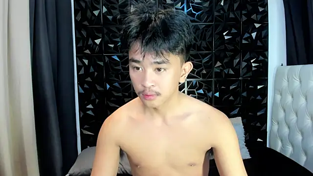 Snapshot of xloverbigcock chatting on 11, 4, 2026 xloverbigcock online show from 11, 4, 2026