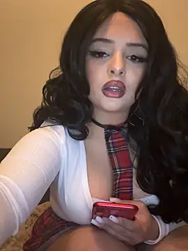 MiaKittyx0 online show from 24, 4, 2026