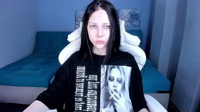 Snapshot of SugarBunny18 chatting on 15, 7, 2026 SugarBunny18 online show from 15, 7, 2026