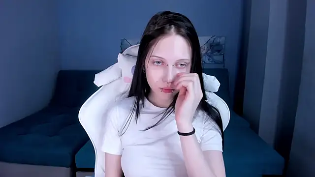 Snapshot of SugarBunny18 chatting on 16, 6, 2026 SugarBunny18 online show from 16, 6, 2026