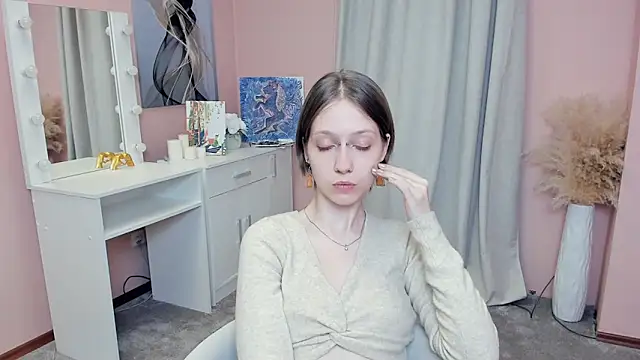 SharleenAlsup online show from 4, 4, 2026