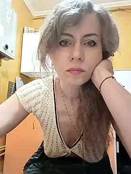 TaynaSecret online show from 30, 4, 2026