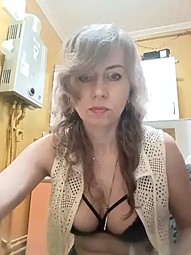 TaynaSecret online show from 15, 4, 2026