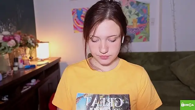 bikinibottom001 online show from 9, 4, 2026