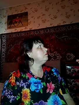 AuroKaria online show from 4, 4, 2026