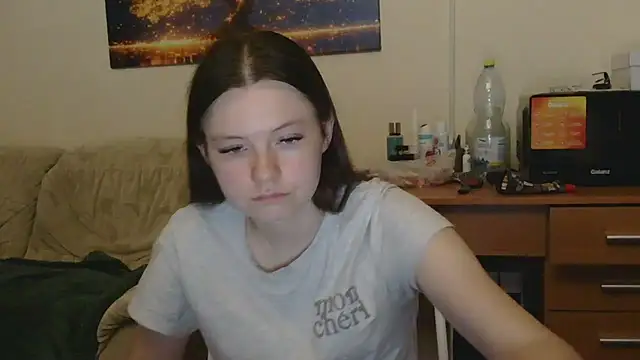JessicaHolland1 online show from 4, 6, 2026