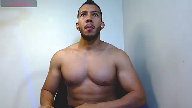 Snapshot of georgeholl chatting on 21, 6, 2026 georgeholl online show from 21, 6, 2026