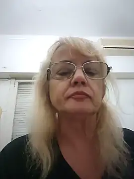 MatureElegantWidow online show from 18, 5, 2026