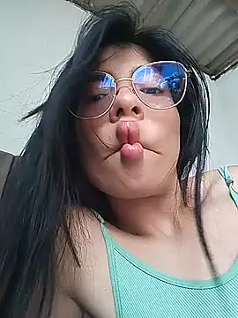 Lucietakeme online show from 9, 6, 2026