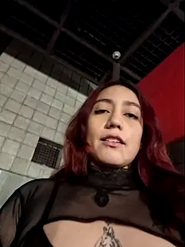 Ayleeen25 online show from 5, 4, 2026