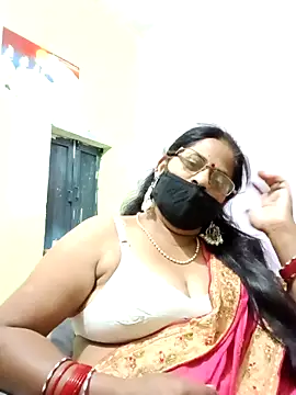 Snapshot of SEEMA_012 chatting on 24, 4, 2026 SEEMA 012 online show from 24, 4, 2026