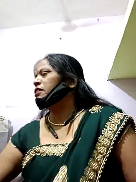 Snapshot of SEEMA_012 chatting on 10, 5, 2026 SEEMA 012 online show from 10, 5, 2026
