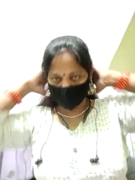 Snapshot of SEEMA_012 chatting on 11, 5, 2026 SEEMA 012 online show from 11, 5, 2026