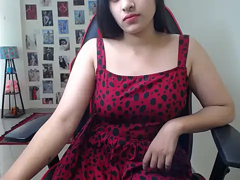 Kinky babyy online show from 6, 4, 2026