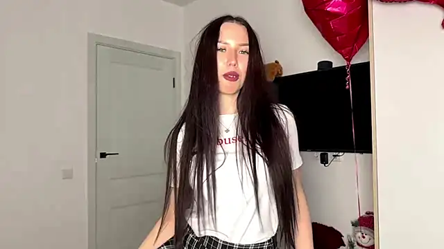 PalmiraJaussen online show from 3, 4, 2026