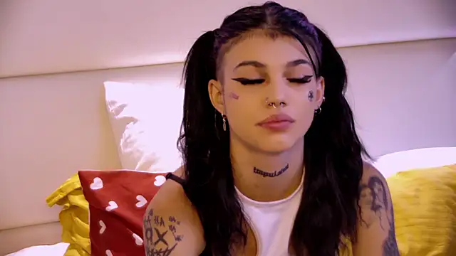 YasminnStorm online show from 26, 5, 2026