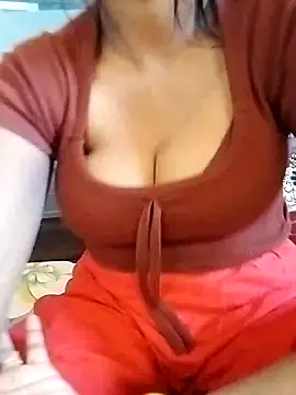 Hot-Monica-sexy online show from 5, 4, 2026