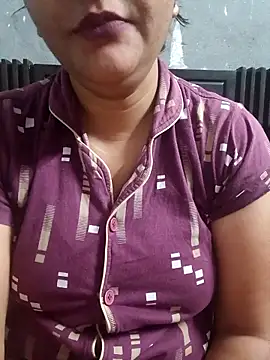Snapshot of Riyashrma001 chatting on 6, 4, 2026 Riyashrma001 online show from 6, 4, 2026