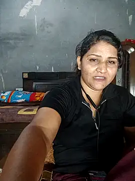 Snapshot of Riyashrma001 chatting on 4, 5, 2026 Riyashrma001 online show from 4, 5, 2026