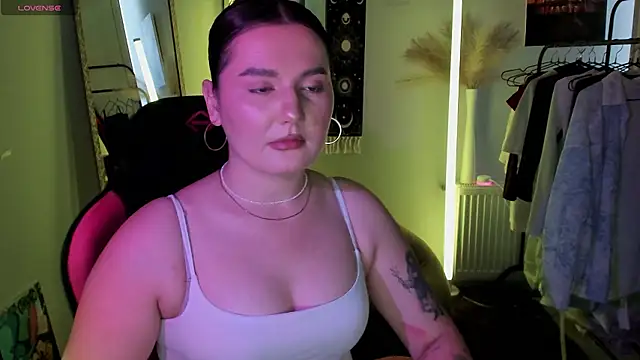 SourCherry   online show from 16, 7, 2026
