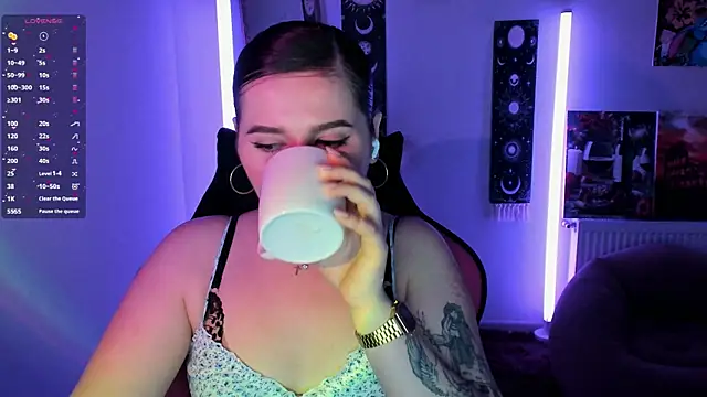 SourCherry   online show from 20, 6, 2026