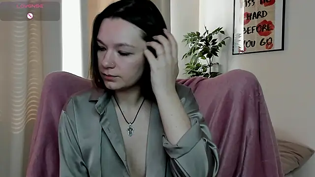 kirarogersss online show from 11, 4, 2026