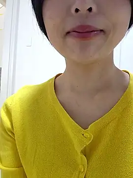 Snapshot of xx_Honoka_xx chatting on 14, 4, 2026 xx Honoka xx online show from 14, 4, 2026