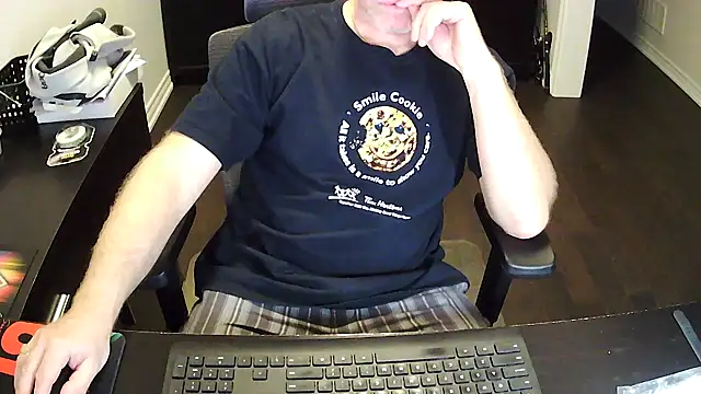 Snapshot of Shalun2000 chatting on 25, 5, 2026 Shalun2000 online show from 25, 5, 2026