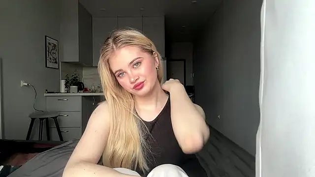 kirtova  online show from 22, 4, 2026