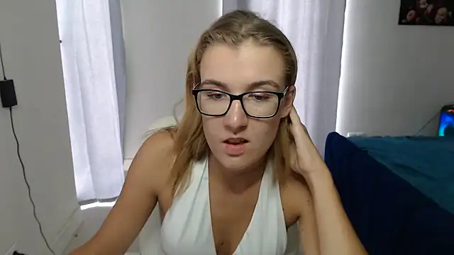 Yennyloves online show from 3, 7, 2026