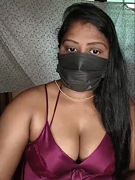 Snapshot of Romantic_Woman chatting on 16, 5, 2026 Romantic Woman online show from 16, 5, 2026