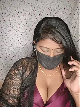 Snapshot of Romantic_Woman chatting on 1, 7, 2026 Romantic Woman online show from 1, 7, 2026
