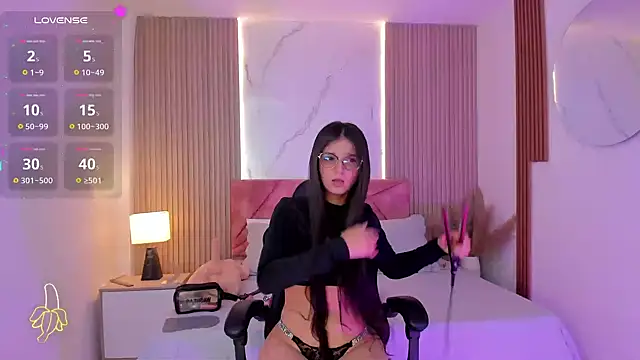 clairemillerx online show from 20, 4, 2026