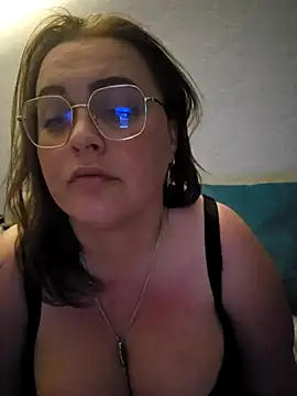 Snapshot of nika-W chatting on 10, 5, 2026 nika-W online show from 10, 5, 2026