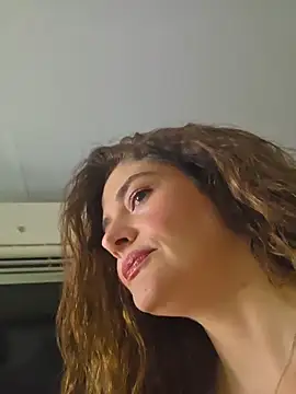 Snapshot of CelineBoyer_ chatting on 12, 6, 2026 CelineBoyer online show from 12, 6, 2026