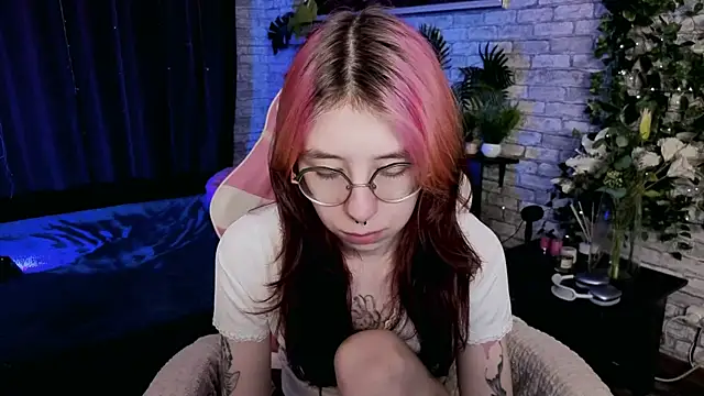 Alice Nyx online show from 25, 6, 2026