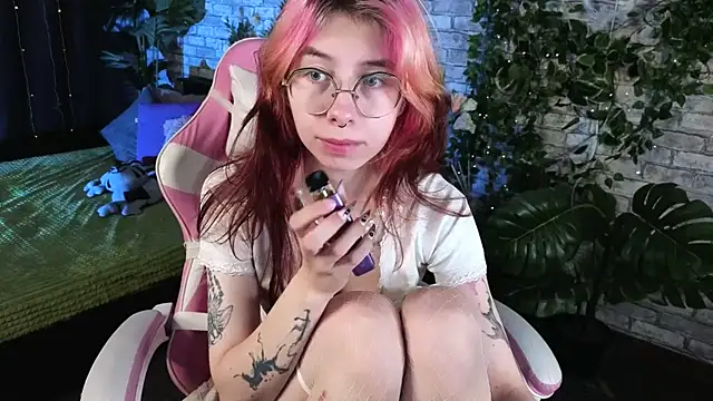 Alice Nyx online show from 5, 7, 2026