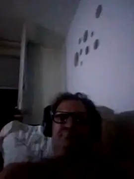 Snapshot of damdam13 chatting on 19, 7, 2026 damdam13 online show from 19, 7, 2026
