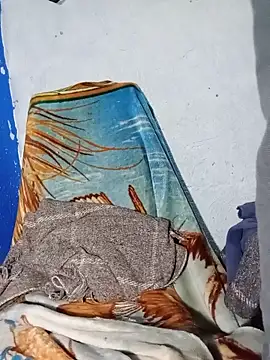 Snapshot of eroos_twink chatting on 15, 12, 2025 eroos twink online show from 15, 12, 2025