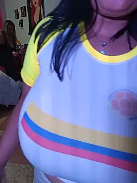 SerenaDupont  online show from 17, 6, 2026