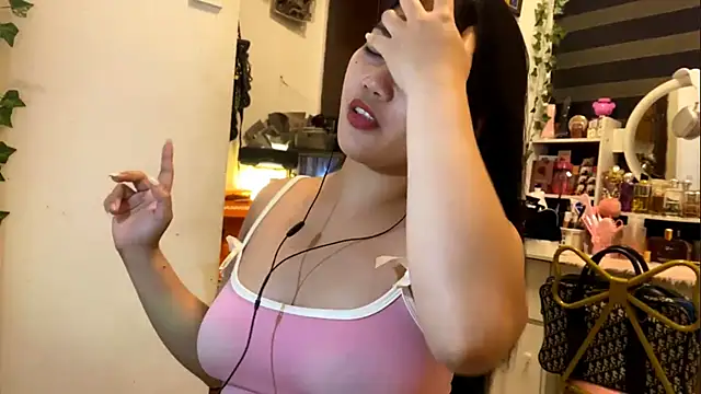 GlindaDejardin online show from 15, 4, 2026