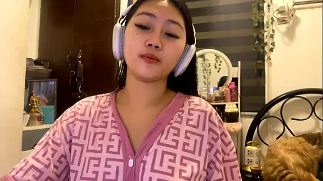 GlindaDejardin online show from 10, 5, 2026