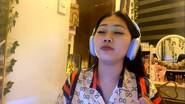 GlindaDejardin online show from 17, 5, 2026