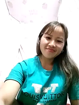 Yo-must online show from 24, 4, 2026