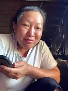 Snapshot of candy-beo chatting on 12, 4, 2026 candy-beo online show from 12, 4, 2026