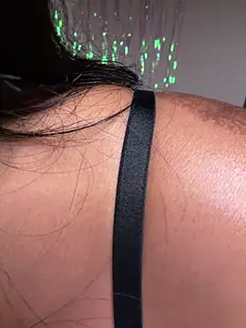 AreeAmor online show from 13, 4, 2026