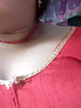 Snapshot of Desi_hot_bhabhi01 chatting on 14, 6, 2026 Desi hot bhabhi01 online show from 14, 6, 2026